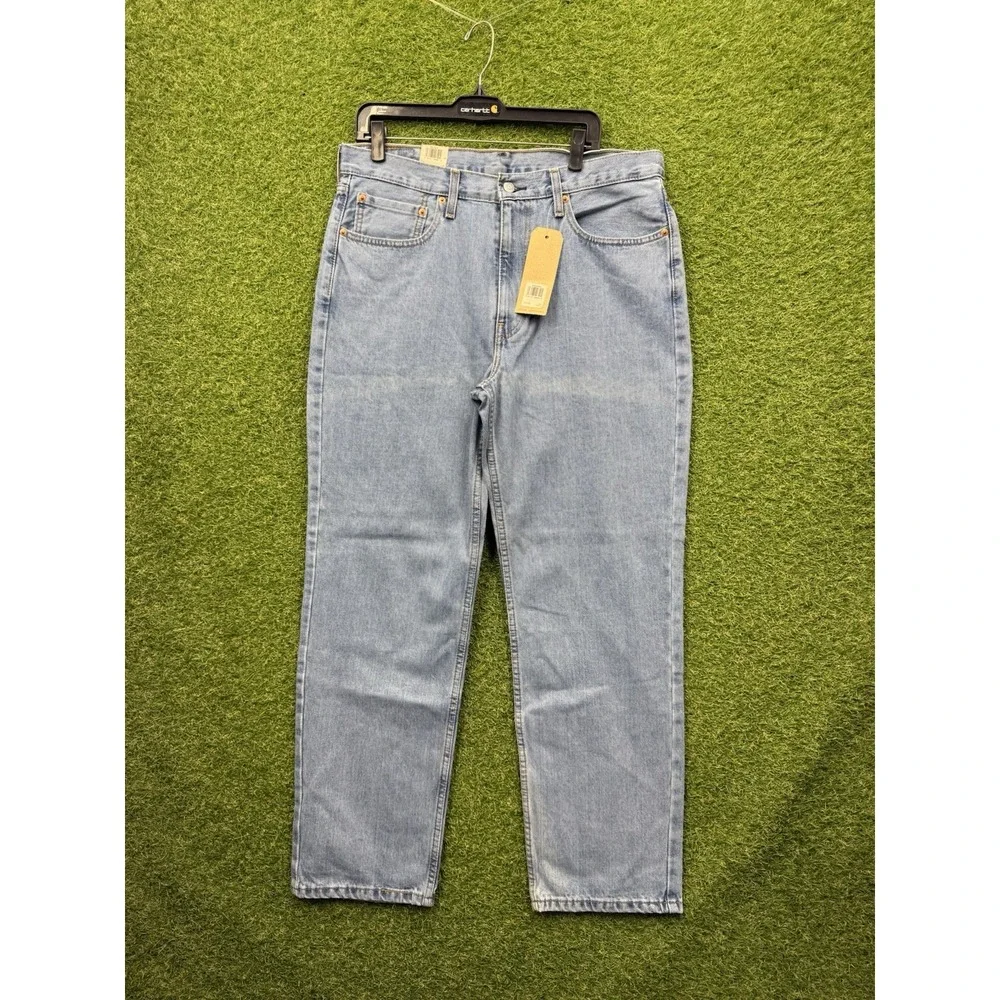 Levis shop confidence
